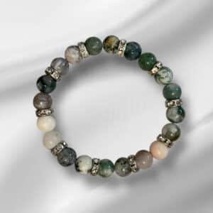 Bracelet Tree Agate, Racines Sacrées avec des perles 8 mm, séparateurs argentés, sur fond blanc satiné.